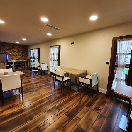 Albergue Casa Cuartel A Fonsagrada Bagian luar foto