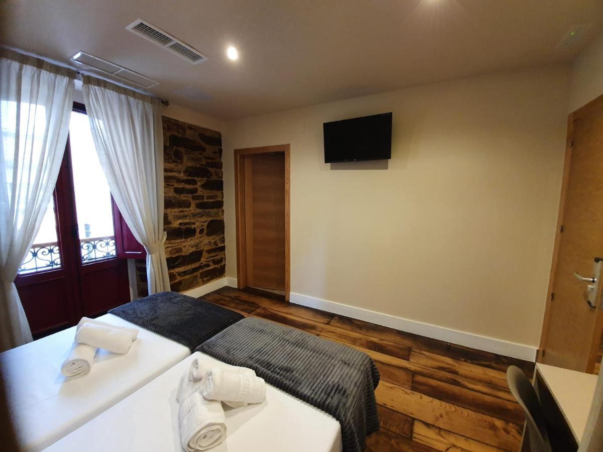 Albergue Casa Cuartel A Fonsagrada Bagian luar foto