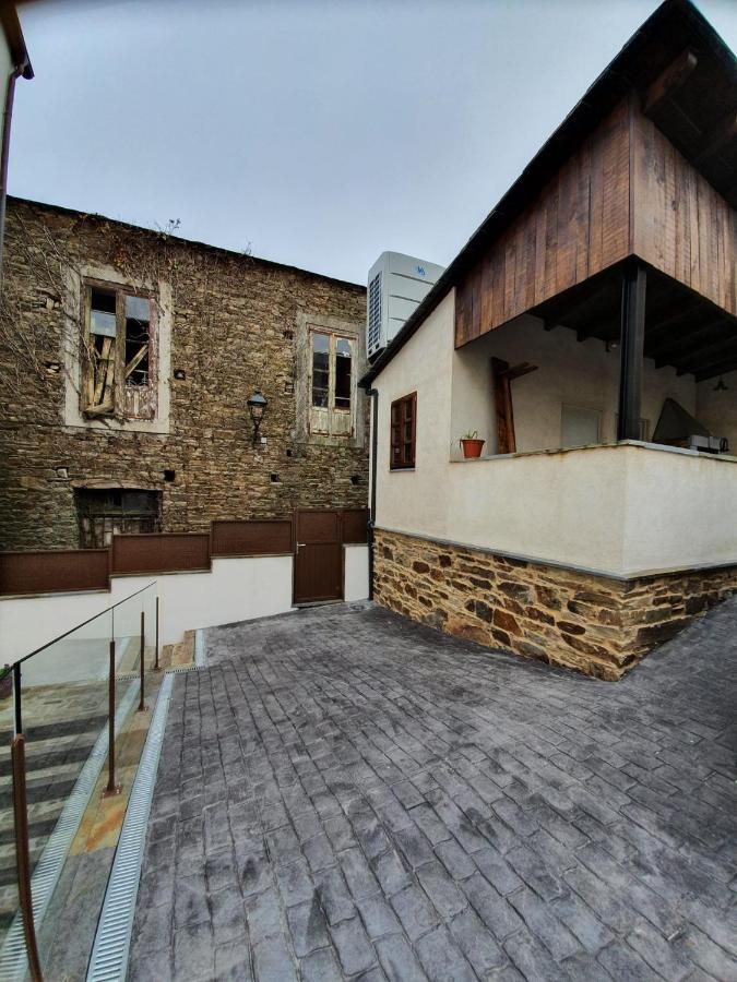 Albergue Casa Cuartel A Fonsagrada Bagian luar foto