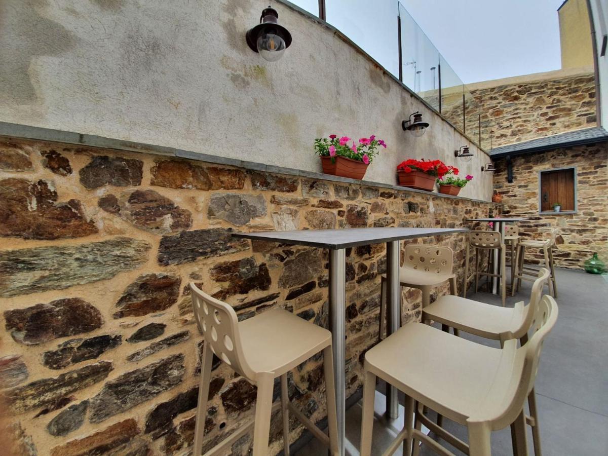 Albergue Casa Cuartel A Fonsagrada Bagian luar foto