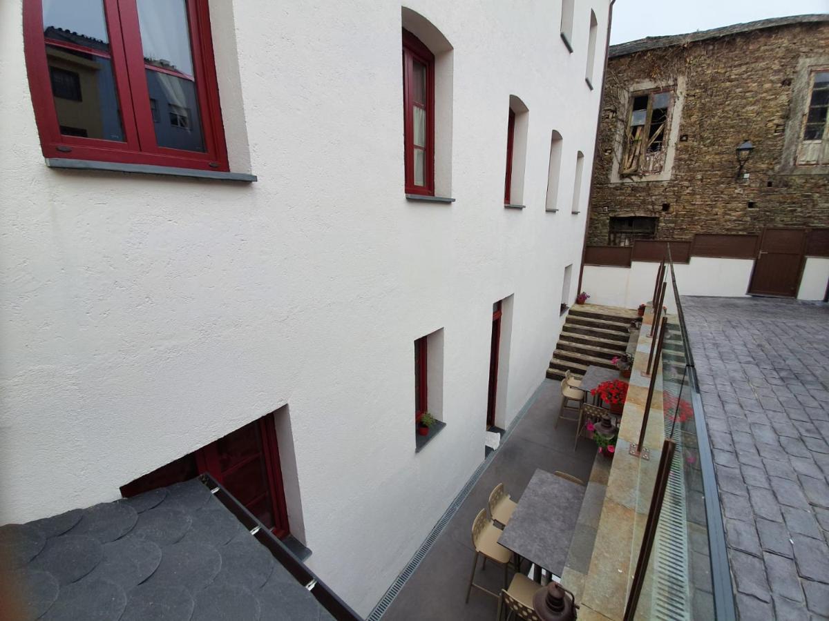 Albergue Casa Cuartel A Fonsagrada Bagian luar foto