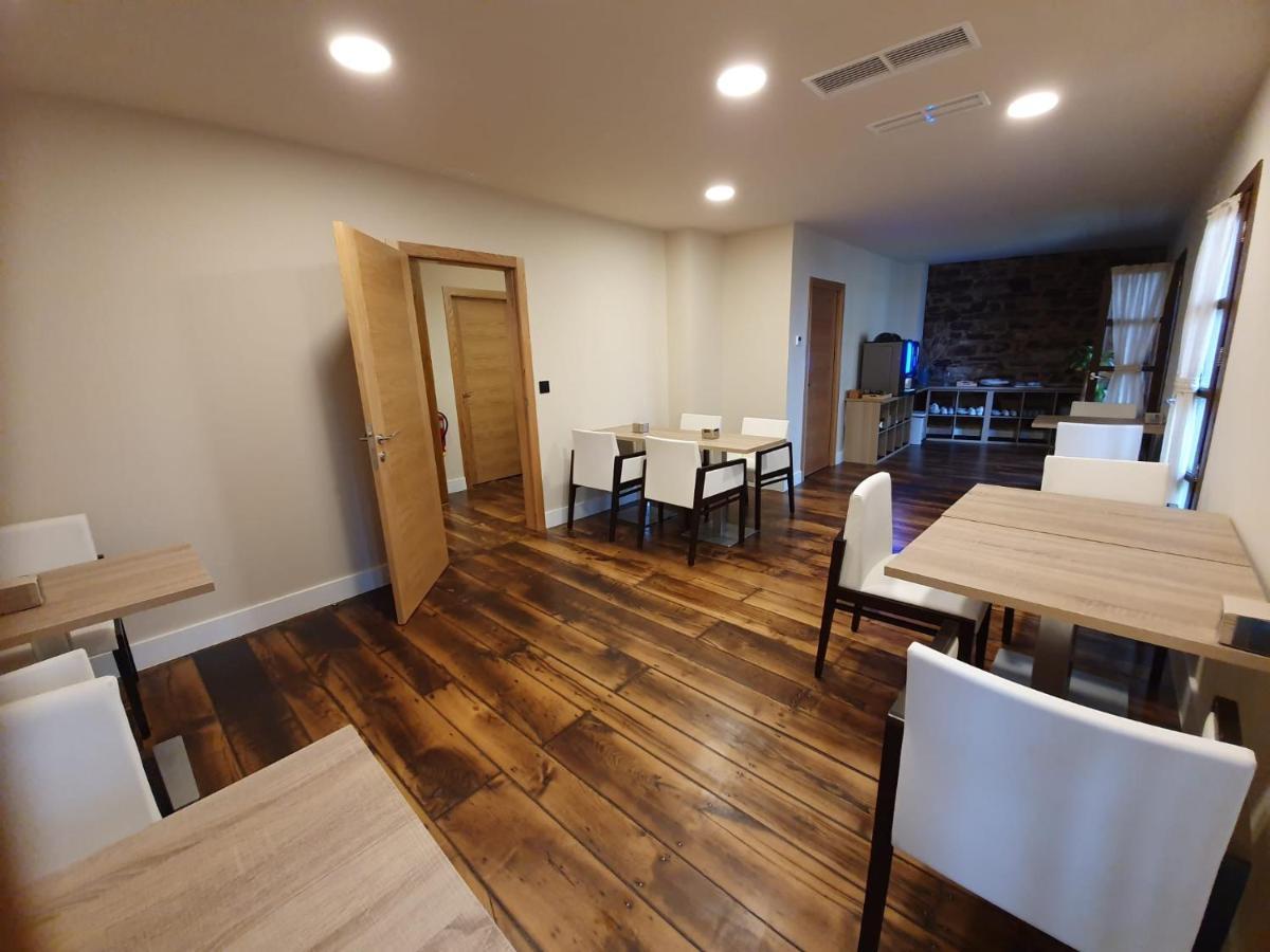 Albergue Casa Cuartel A Fonsagrada Bagian luar foto
